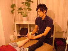 足つぼをグーッと刺激する台湾式足つぼ。疲労回復/代謝ＵＰ効果!