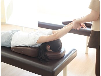 東京肩こり/スマホ・PCの使い過ぎなあなたに