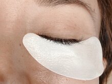 リモ 戸田公園店(Li+Mo)/施術中にお目元のケアも