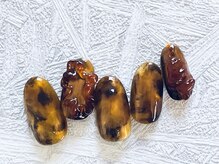 ネイルサロン ロゼプリュム/ニュアンスベッコウネイル