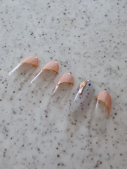 ミテソロ(mi tesoro)/2024年11月定額ネイル 5500