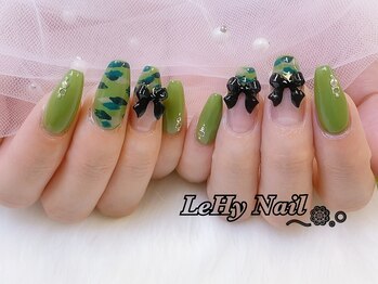 レヒネイル(LeHy nail)/迷彩柄ネイル