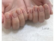 ルナ(Luna)/ゴールドドットネイル