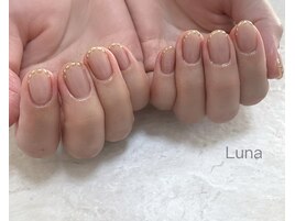 ゴールドドットネイル