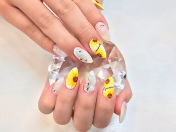 ココロバ ネイルアンドビューティーサロン(COCOLOBA)/ひまわりネイル
