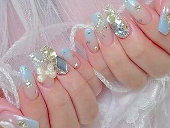 エクラン 渋谷店(ecrin)の写真/豊富なカラー・パーツをご用意♪納得の仕上がりに☆大人可愛いネイルやちゅるんネイル、ワンホンネイルも！