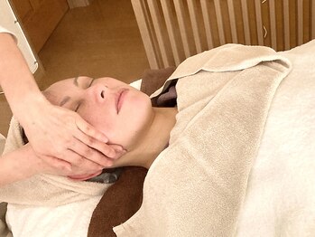 ノーブル シャット Noble Chateの写真/細胞から目覚める春！ヒト幹細胞導入で光を味方にする究極のハリツヤ。たるみ徹底ケア◎