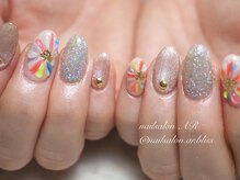 ネイルサロンアンドスクール エーアール(AR)/ぷっくりデザイン♪お花のアート