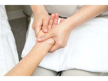 ロジワール(LOISIR)/施術工程【７】石膏中にハンド