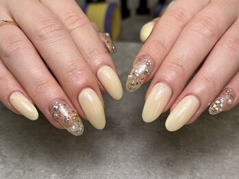 大人気バターイエロー