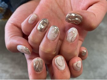 カーティシーネイルズ(curtisii NAILS)/