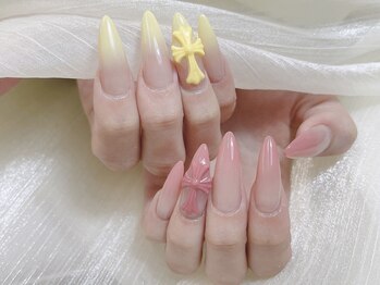 SNS話題のbigクロムパーツネイル