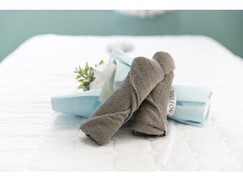 エイプリルプラス(April plus)の写真/初めての方も安心！HBL3900円から◎1人サロンの落ち着く空間で、理想のアイブロウを体験♪