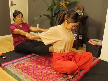 スマイルタイランド(SmileTHAILAND)の写真/【深夜2時まで営業】ペア来店大歓迎♪本場タイの雰囲気で一緒に癒しの空間をご提供☆熟練手技でスッキリ◎