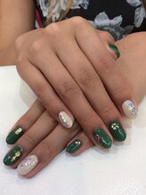 シャンネイルケアサロン(Shan Nail caresalon)/オリーブグリーンネイル