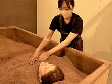 米ぬか酵素風呂 楽/入酵のお写真（施術シーン）