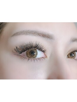 ナチュラル上品な目元にしたい