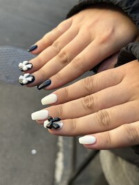 モノトーンリボンネイル