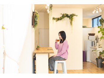 マドカヨガビューティーオフィス(MADOKA YOGA BEAUTY OFFICE)/ゆったりプライベートなカウンタ