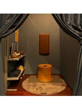 ヨモギー 大阪 福島店(YOMOGii)/ 完全個室でプライベートを確保