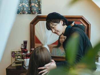 トムオウル(TOMOWL)/施術後のメイク直し