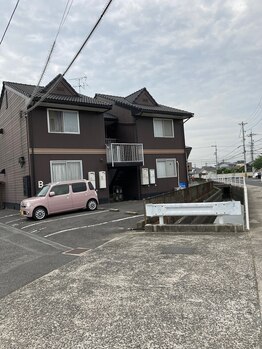 リシア(Re.sia)/こちらの建物です♪