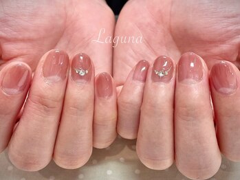 ラグウナ(Laguna)の写真/【何度でも心躍る指先へ☆】シンプルnail4週間以内オフ無料☆お爪に優しいオフ/カルジェル使用◎