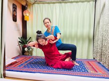 タイ古式リラクゼーション ルアムチャイの雰囲気（グク～っと伸ばして気持ちのいい本格タイ古式でリラックス♪）