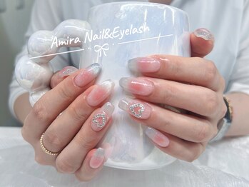 アミーラ(Amira)/キラキラチークネイル