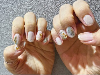 シー(Shhh...)/ニュアンスブライダル