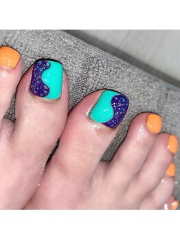 フィカスディボタニカ(FICUS di botanica)/カラフルポップなフットネイル