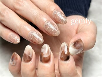 フラッシュ×カフェラテネイル