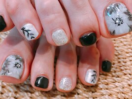 モノクロ×フラワー