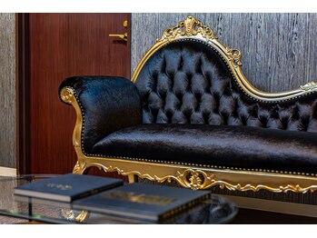 メンズ眉サロン クリスタル/待合1