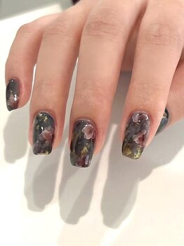 ノウェム(novem)の写真/【持ち込み・長さだしOK】技術力の高いネイリストが対応!納得の再限度◎アートフリー90分¥9000/120分¥10200