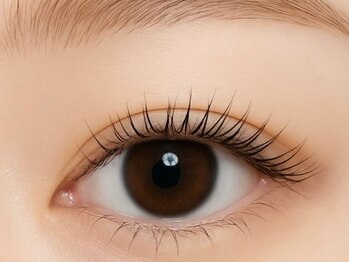 プルメリア 久留米店(PLUMERIA)の写真/パリジェンヌラッシュリフト上3900円上下6500円/カールが選べるまつげパーマ/メーテルロッド/リフエクも有