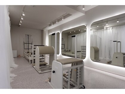 ビジューピラティス 園田店(BIJOU PILATES)の写真