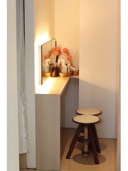 ヨシザワインク レディースシェービング(YOSHIZAWA Inc.)/メイクスペース完備