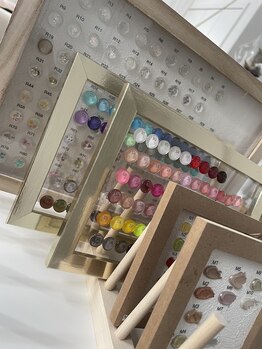 エミニー(EMINY)/カラーチャート