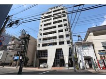 めぐる/ビル正面