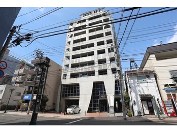 めぐる/ビル正面