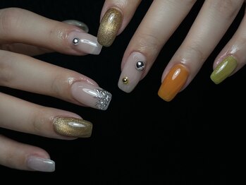 ソルナ(SoLuna)/個性派シンプル