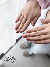 リリー(Lily)/ぷっくりネイル