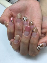 ヒョウ柄ネイル