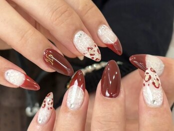 ネイルメゾン 天神店(NAIL MAISON)の写真/アクリルやチップでの長さだし対応！夏限定クーポンを活用して、季節感あふれる指先のおしゃれを♪