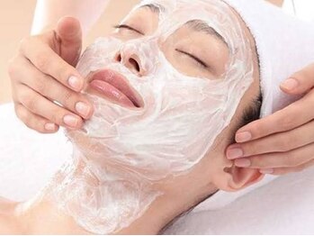HRビューティーサロン 鶴見店(HR Beuty salon)の写真/ハーブピーリング越え！最新「ハーブパックマスク」3300円で肌質改善★フォトとの併用でさらに美肌に！