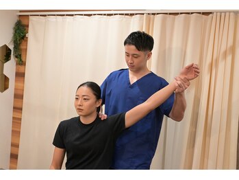 目黒西口さくら整体院/痛み・歪みの原因を丁寧に説明！