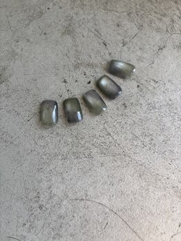 エス(es)/マグネットネイル