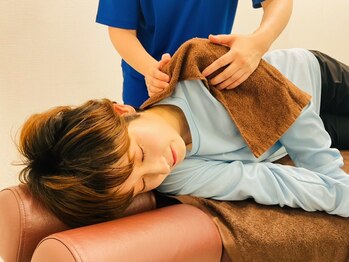 ハルモーニ(HArmoni)の写真/【歪み×関節×筋肉】にアプローチする整体で骨格からケア、首肩のコリや張りの根本改善を目指します◎
