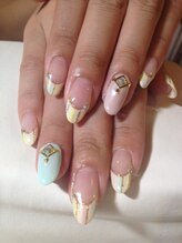 トゥーシェネイルズ(Touche'nails)/ふんわりストライプネイル